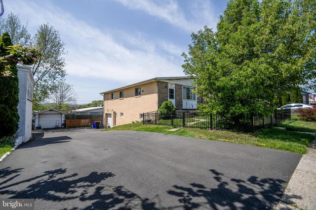 529 MARKEL RD, Conshohocken, PA 19428