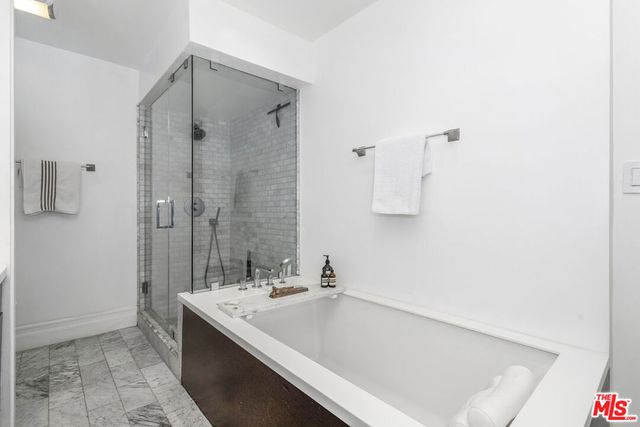 1100 Alta Loma Road 608, West Hollywood, CA 90069