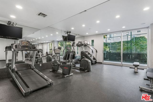 1100 Alta Loma Road 608, West Hollywood, CA 90069