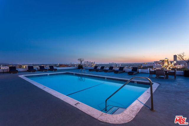 1100 Alta Loma Road 608, West Hollywood, CA 90069