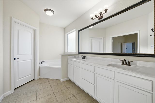 2717 Aspenhill Drive, Denton, TX 76209