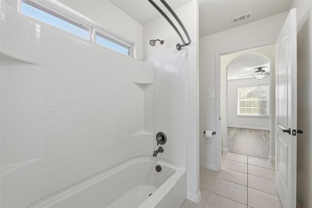 2717 Aspenhill Drive, Denton, TX 76209