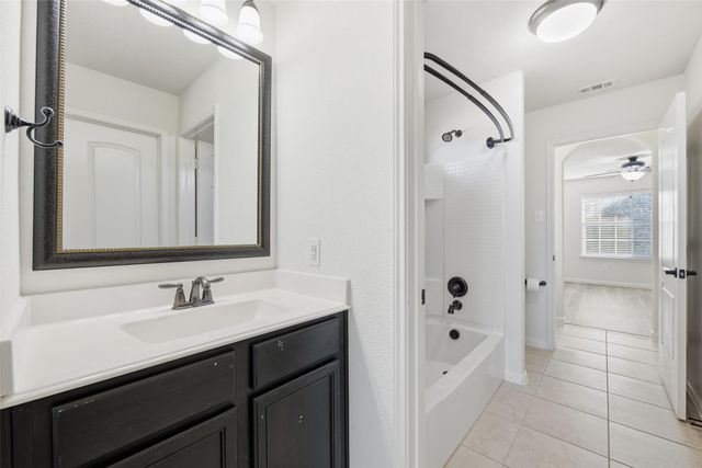 2717 Aspenhill Drive, Denton, TX 76209