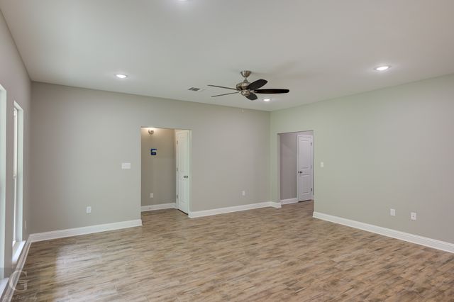 1221 Bayou Bay Court, Frierson, LA 71027