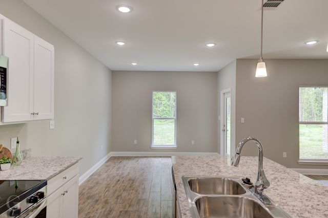 1221 Bayou Bay Court, Frierson, LA 71027