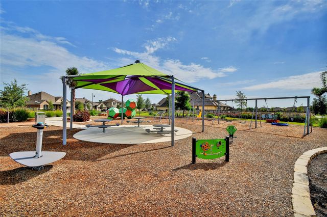 205 Banyon DR, Liberty Hill, TX 78642