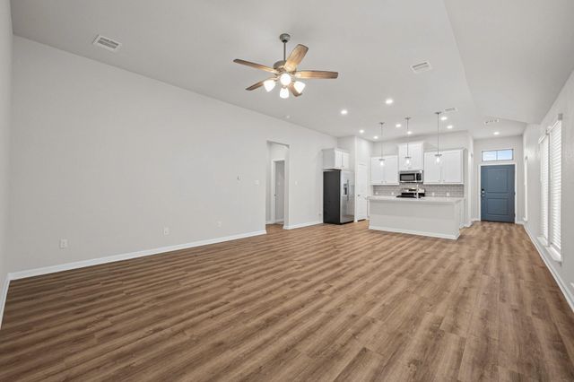 205 Banyon DR, Liberty Hill, TX 78642