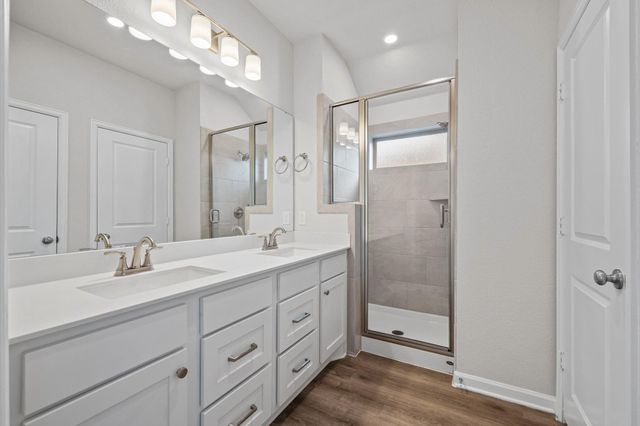 205 Banyon DR, Liberty Hill, TX 78642