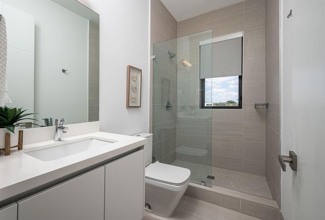 16553 Botaniko Drive S, Weston, FL 33326