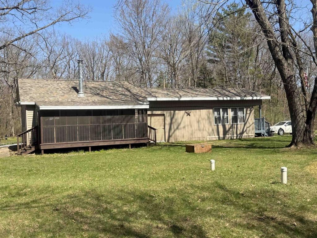 W5888 County Road H Road, Wild Rose, WI 54984