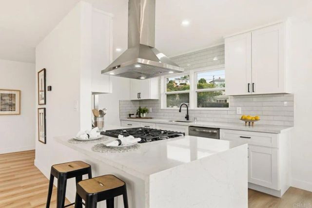 5474 Olvera Ave, San Diego, CA 92114