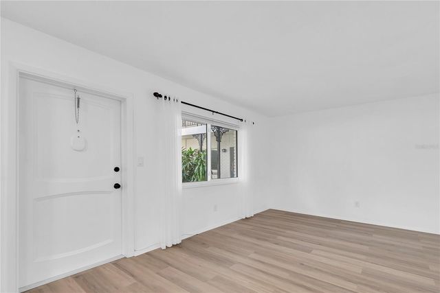 6266 1ST AVENUE S 5, St Petersburg, FL 33707