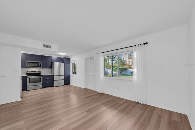 6266 1ST AVENUE S 5, St Petersburg, FL 33707