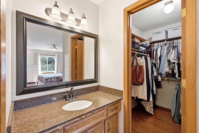 14202 Towers Lane, Eden Prairie, MN 55347