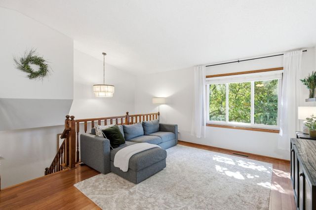 14202 Towers Lane, Eden Prairie, MN 55347