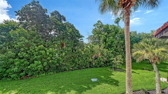 1646 STICKNEY POINT ROAD 101, Sarasota, FL 34231