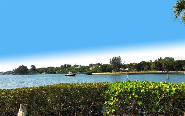 1646 STICKNEY POINT ROAD 101, Sarasota, FL 34231