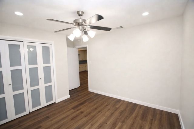 237 Samuel Street, Lewisville, TX 75057