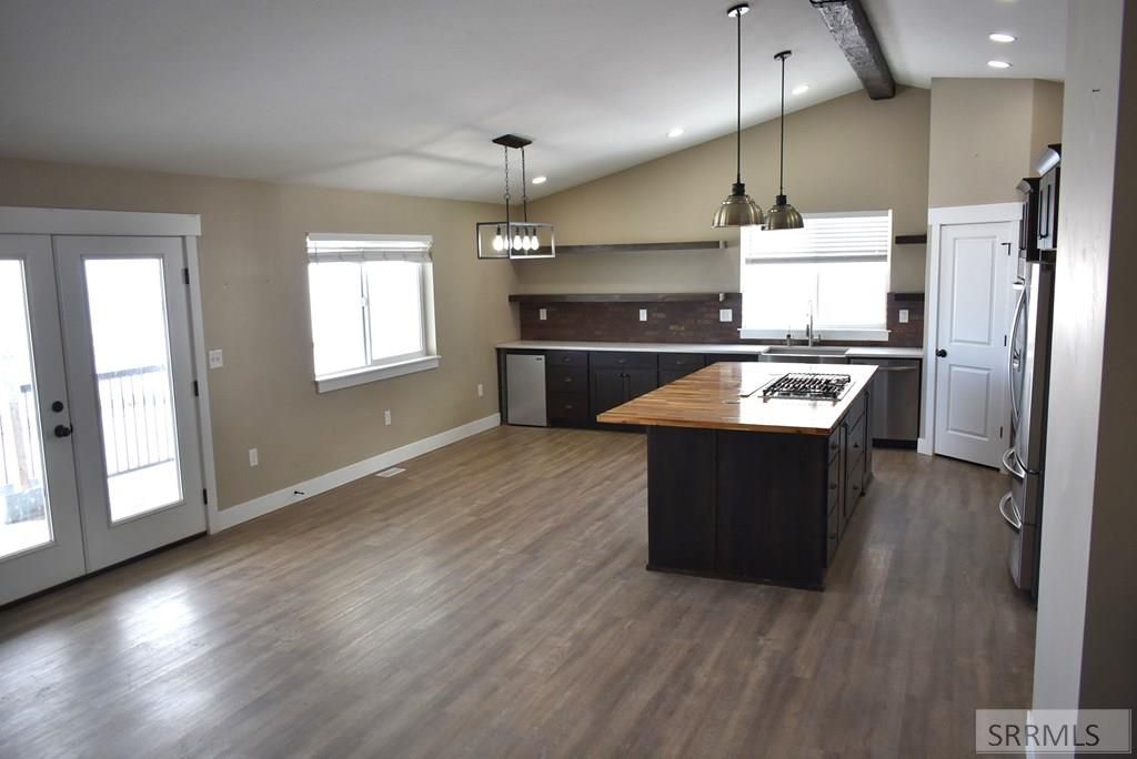 Image 5 of property listing at 1725 Peerless Place, Inkom, ID 83245
