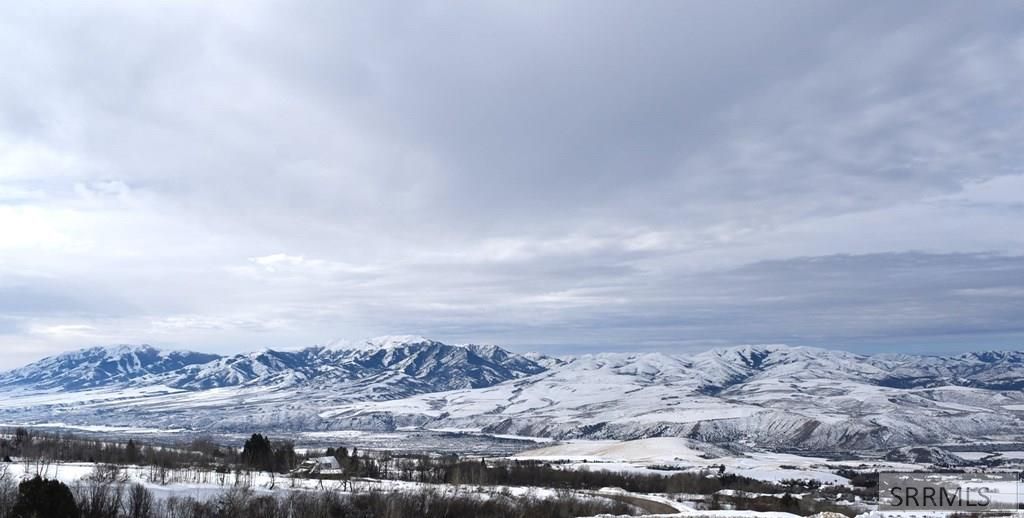 Image 50 of property listing at 1725 Peerless Place, Inkom, ID 83245