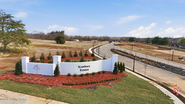 23 Littlecote Ln, Louisville, KY 40245