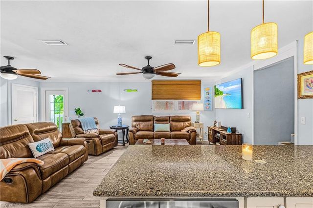 7680 Myrsine CIR, Bokeelia, FL 33922