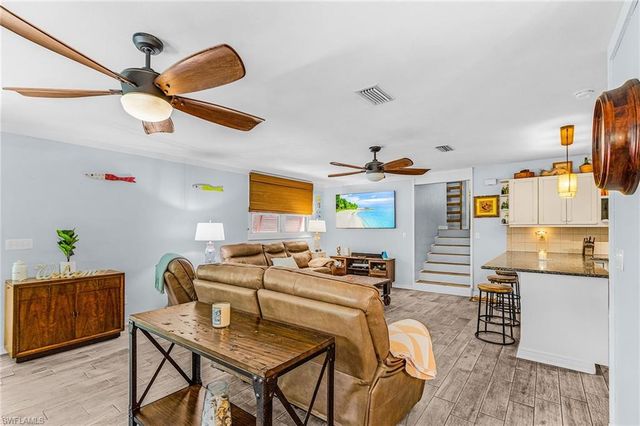 7680 Myrsine CIR, Bokeelia, FL 33922
