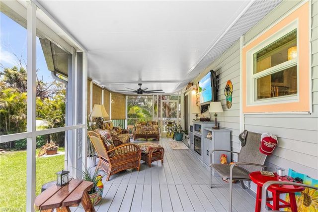 7680 Myrsine CIR, Bokeelia, FL 33922