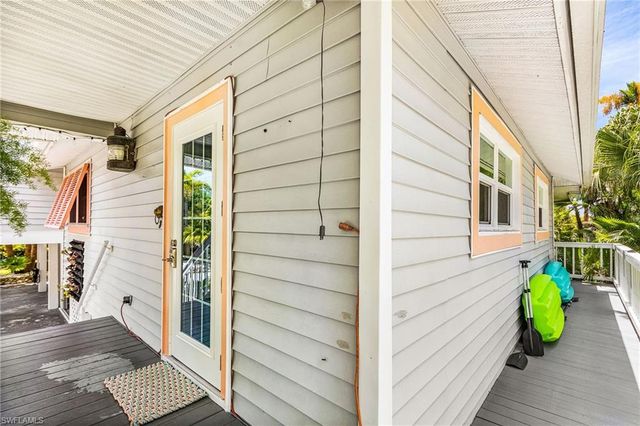 7680 Myrsine CIR, Bokeelia, FL 33922