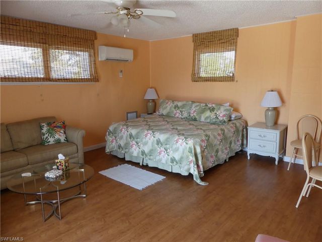 7680 Myrsine CIR, Bokeelia, FL 33922