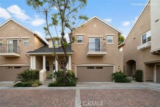30 Burlingame, Irvine, CA 92602