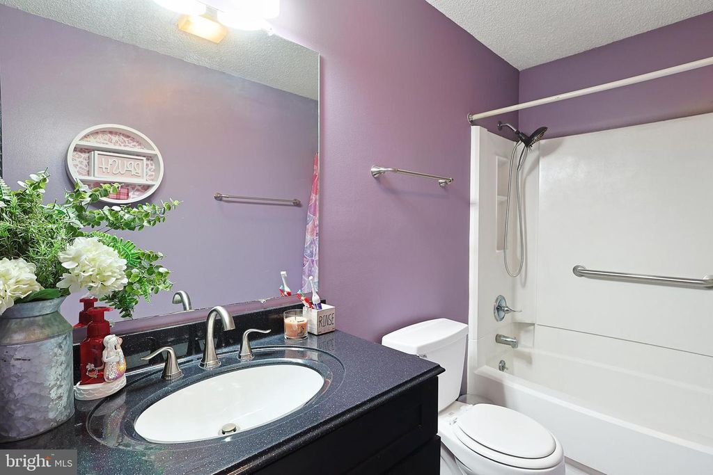 Image 17 of property listing at 21110 CREEK SIDE DR SW, Westernport, MD 21562