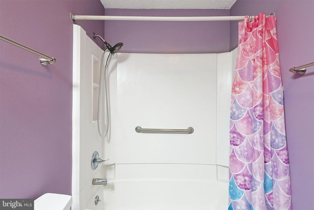 Image 18 of property listing at 21110 CREEK SIDE DR SW, Westernport, MD 21562