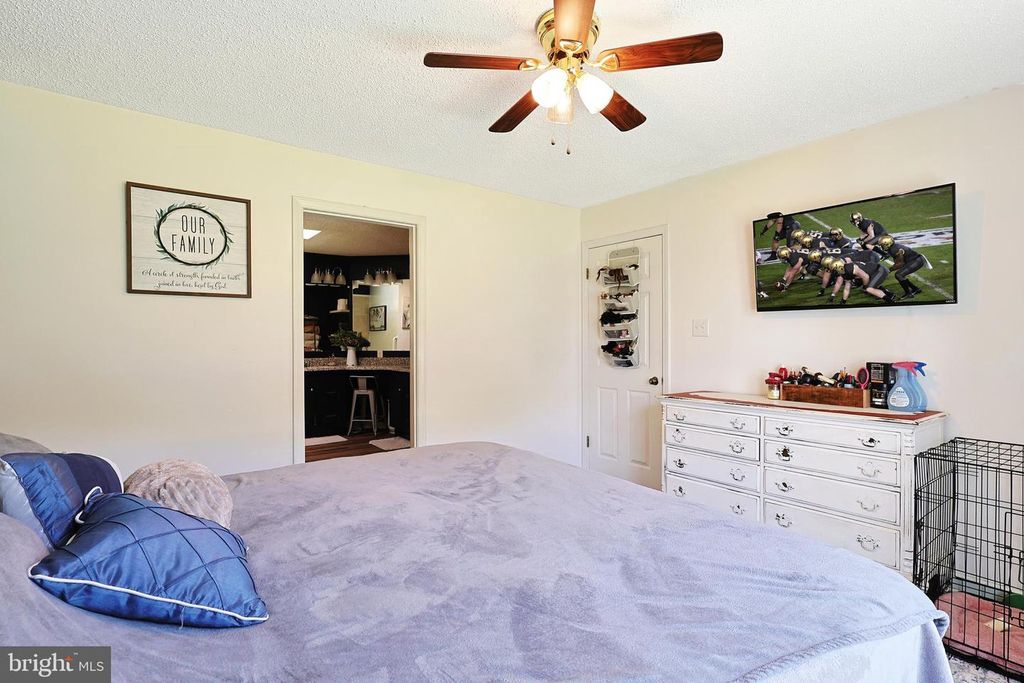 Image 21 of property listing at 21110 CREEK SIDE DR SW, Westernport, MD 21562