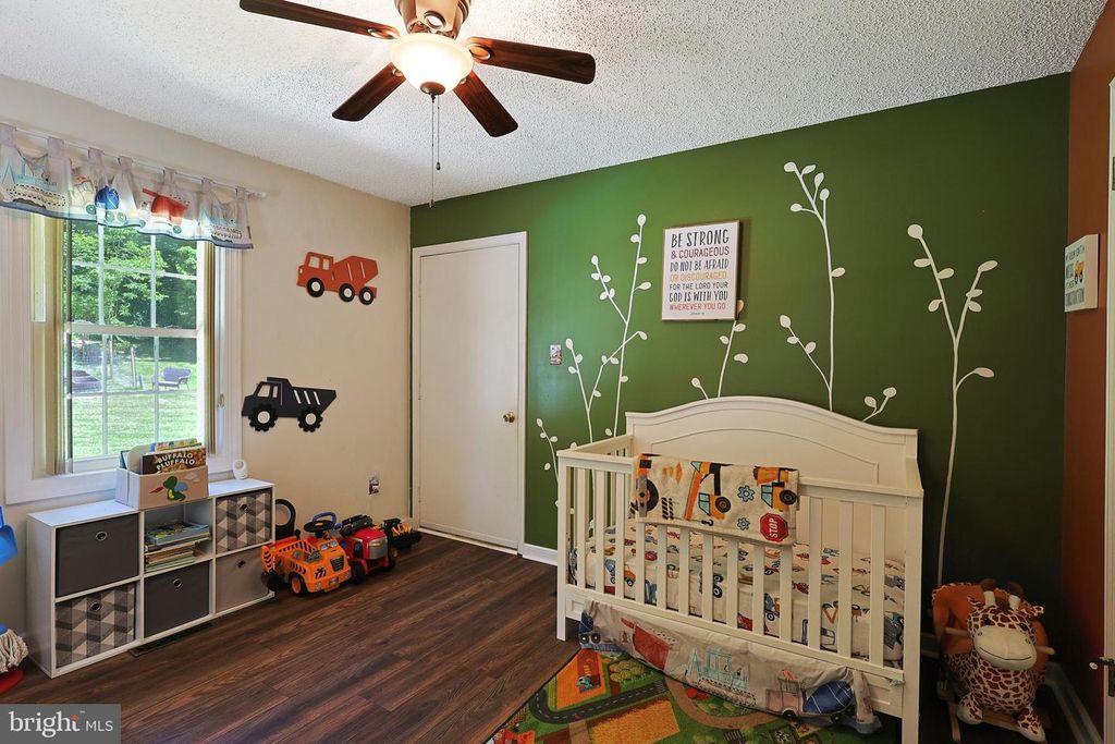 Image 26 of property listing at 21110 CREEK SIDE DR SW, Westernport, MD 21562