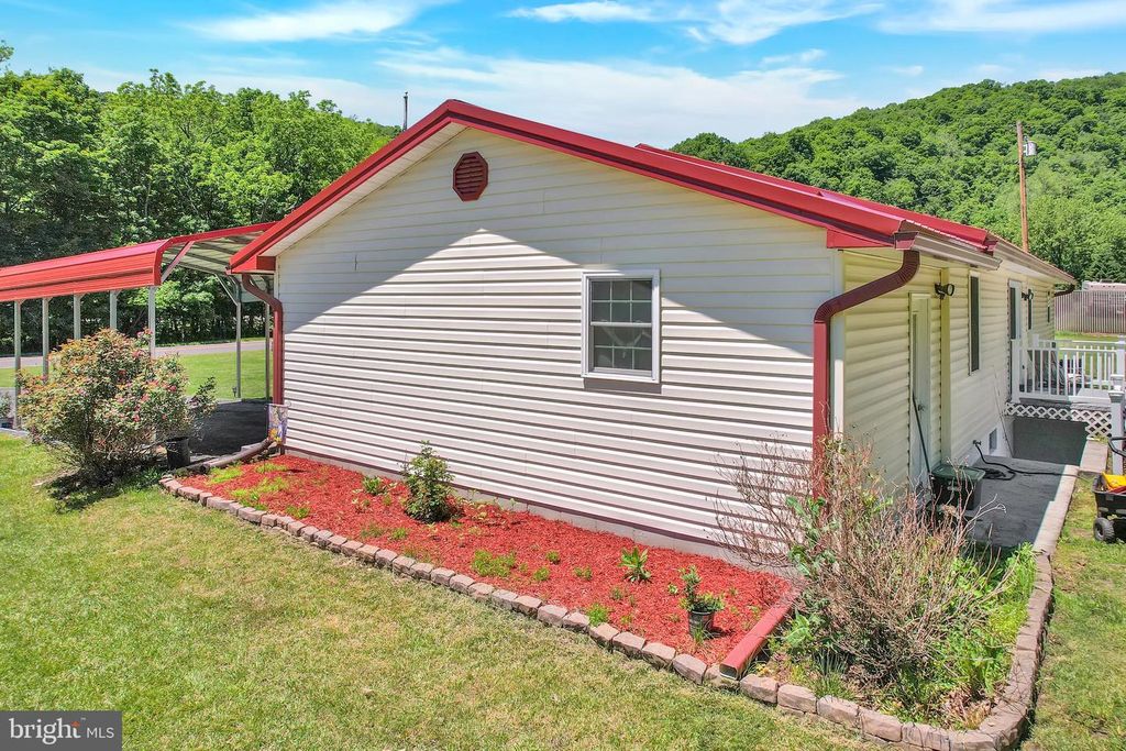Image 44 of property listing at 21110 CREEK SIDE DR SW, Westernport, MD 21562