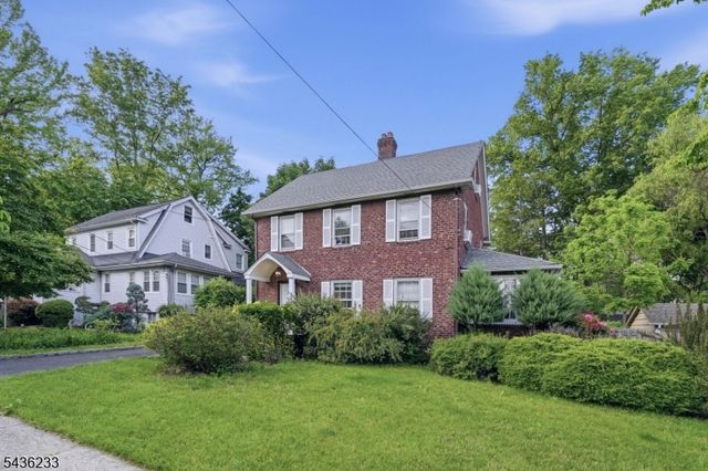 285 W Hudson Ave, Englewood City, NJ 07631