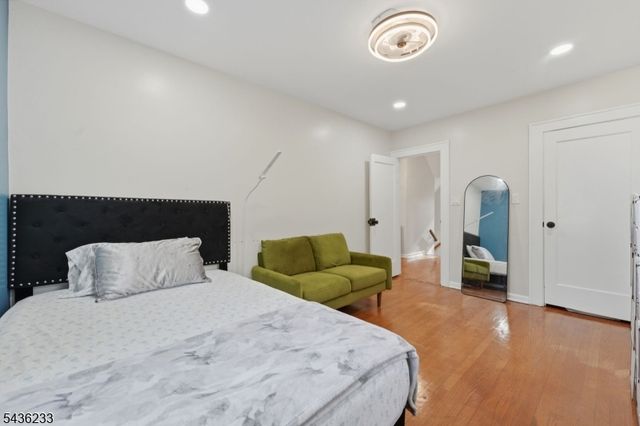 285 W Hudson Ave, Englewood City, NJ 07631