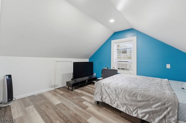 285 W Hudson Ave, Englewood City, NJ 07631