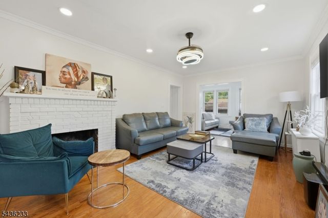 285 W Hudson Ave, Englewood City, NJ 07631