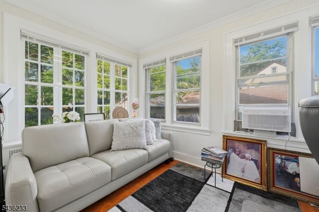 285 W Hudson Ave, Englewood City, NJ 07631