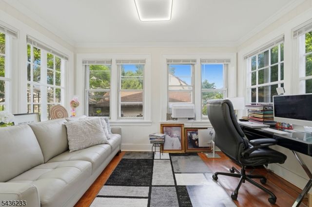 285 W Hudson Ave, Englewood City, NJ 07631