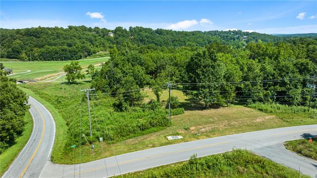98 Sherlock Drive, Bella Vista, AR 72715