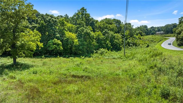 98 Sherlock Drive, Bella Vista, AR 72715