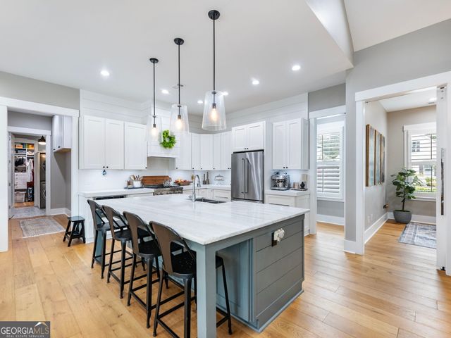 5634 Autumn Flame Drive, Braselton, GA 30517