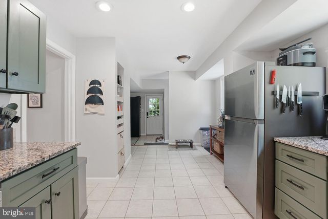 9205 IVANHOE RD, Fort Washington, MD 20744