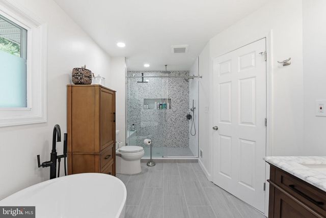 9205 IVANHOE RD, Fort Washington, MD 20744