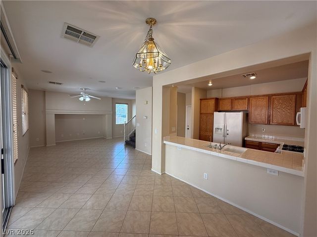 9552 Delivery Avenue, Las Vegas, NV 89148