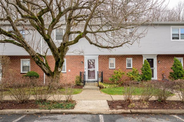 155 Charter Circle 155, Ossining, NY 10562