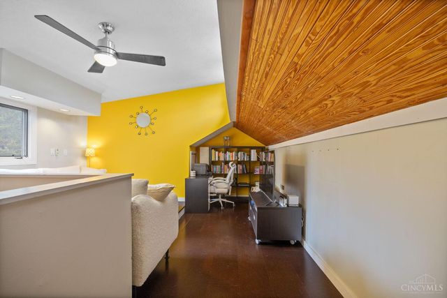 1561 Spring Lawn Avenue, Cincinnati, OH 45223